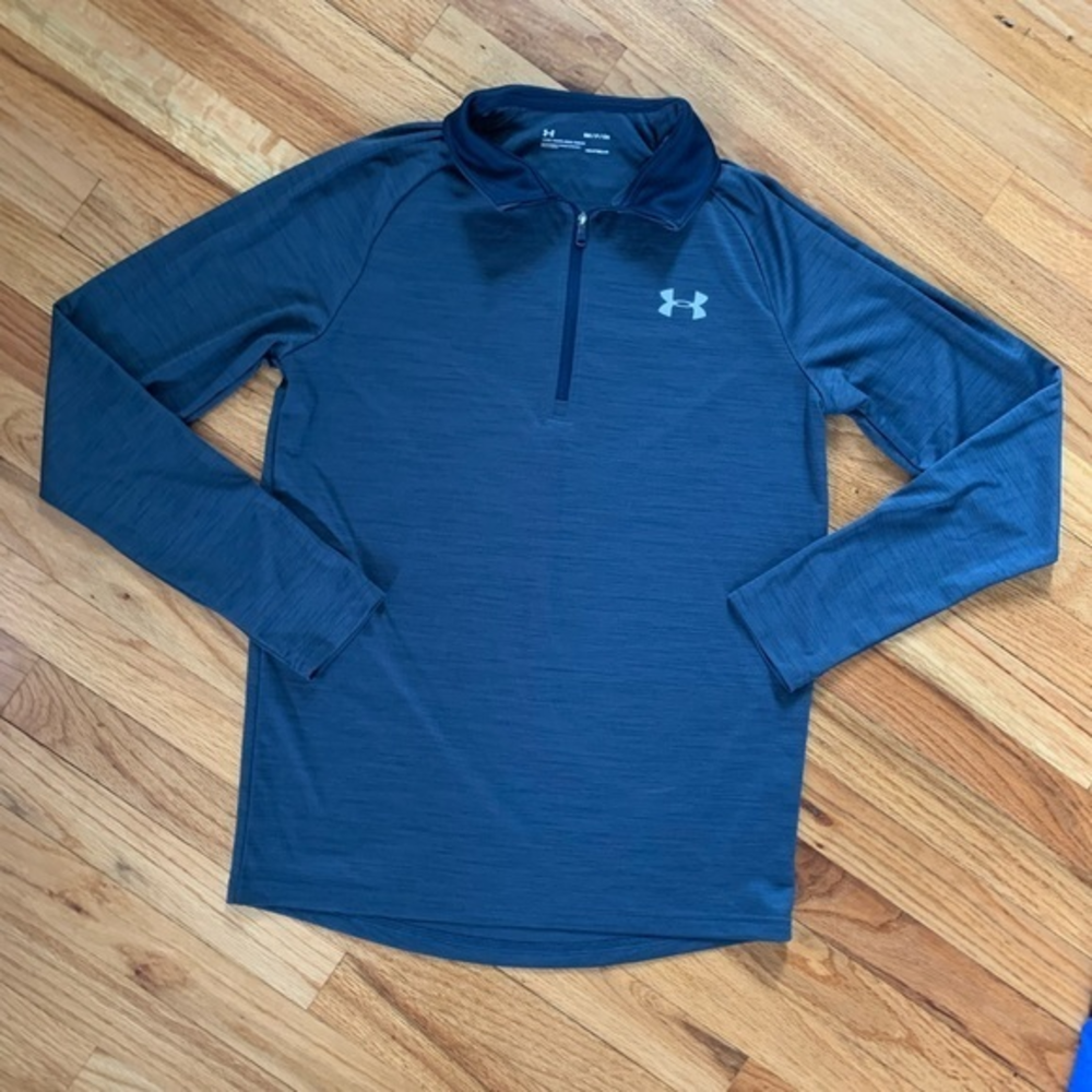 Under Armour 1/4 Zip Long Sleeve‎ Light Weight Women’s Small